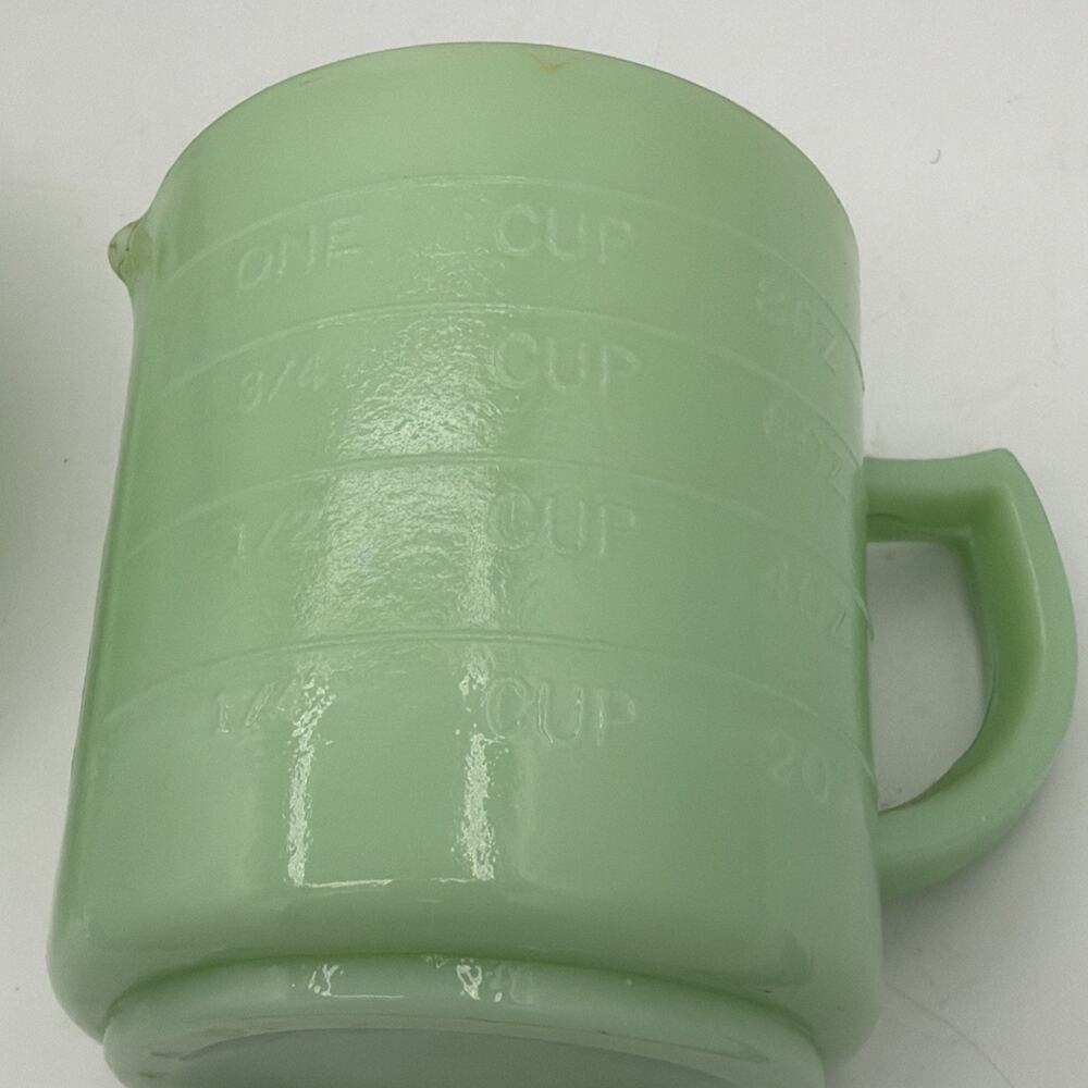 VINTAGE Cream Dove Mfg. Co. measuring cup GREEN JADEITE Green JUICER RARE MCM - Picture 3 of 9